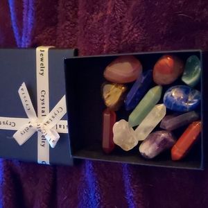 Crystal stones,  Crystal jewelry,  13 small stones of various kinds and sizes.